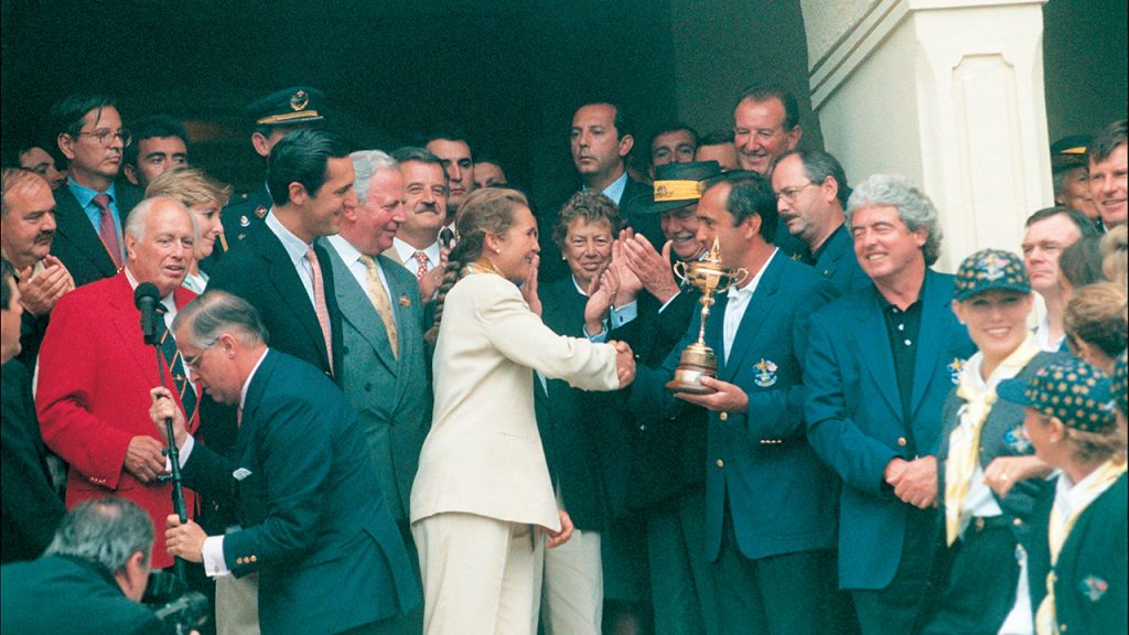 Entrega de trofeo de la Ryder Cup de 1997