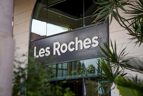 Les Roches
